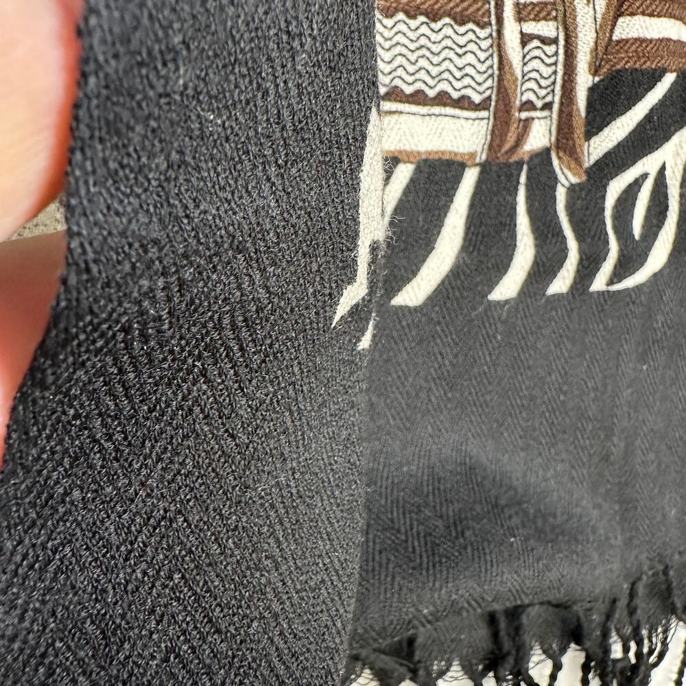 Dana Xu 100% Wool Pashmina Oversized Fringed Shawl Equestrian Roses Zebra 92 in - Picture 6 of 8